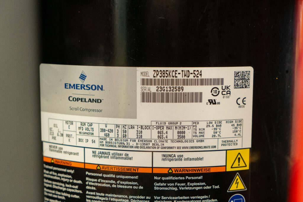 Чиллер LENNOX NAC 300D NM7M 308 кВт