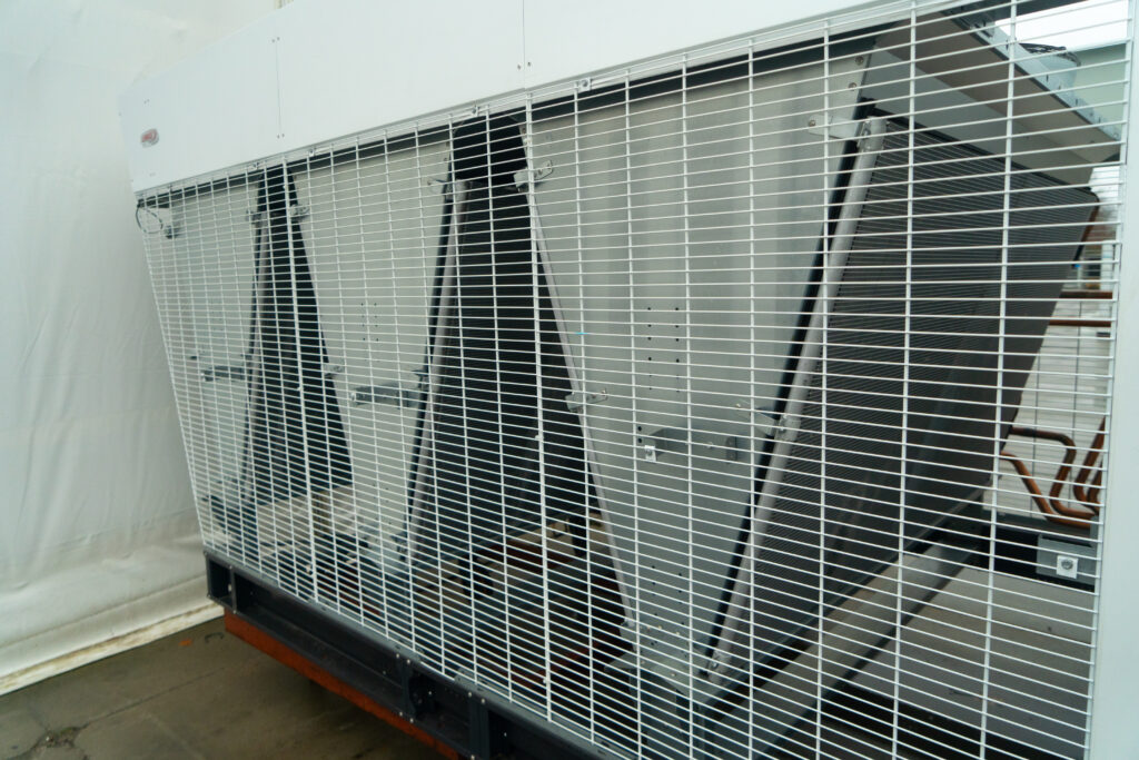 Чиллер LENNOX NAC 300D NM7M 308 кВт