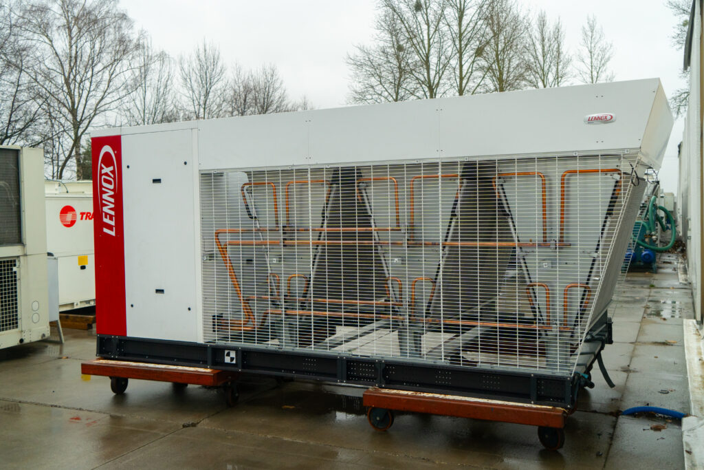 Чиллер LENNOX NAC 300D NM7M 308 кВт