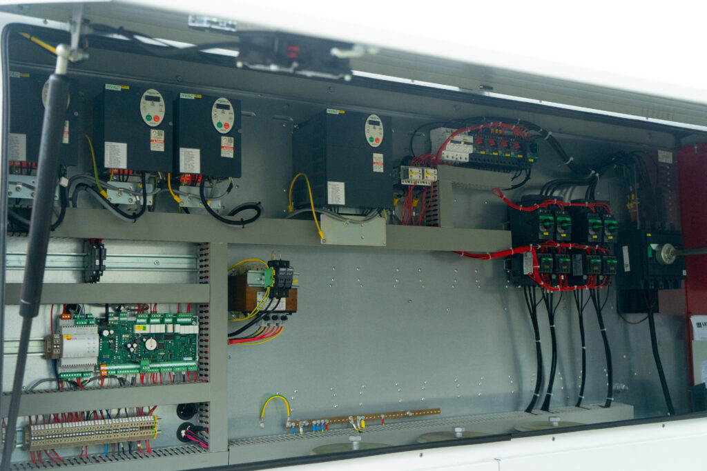 Чиллер LENNOX NAC 300D NM7M 308 кВт