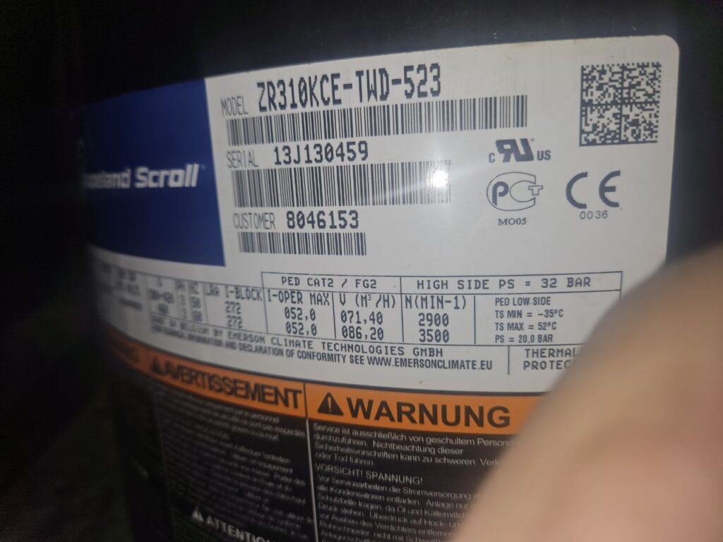 Чиллер Trane ECGAN 450 122 кВт