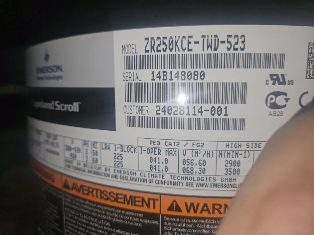 Чиллер Trane ECGAN 450 122 кВт