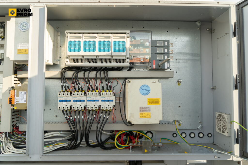 KALTWASSERSATZ/Wärmepumpe Systemair SYSCROLL.330.AIR 308,3/333 kW