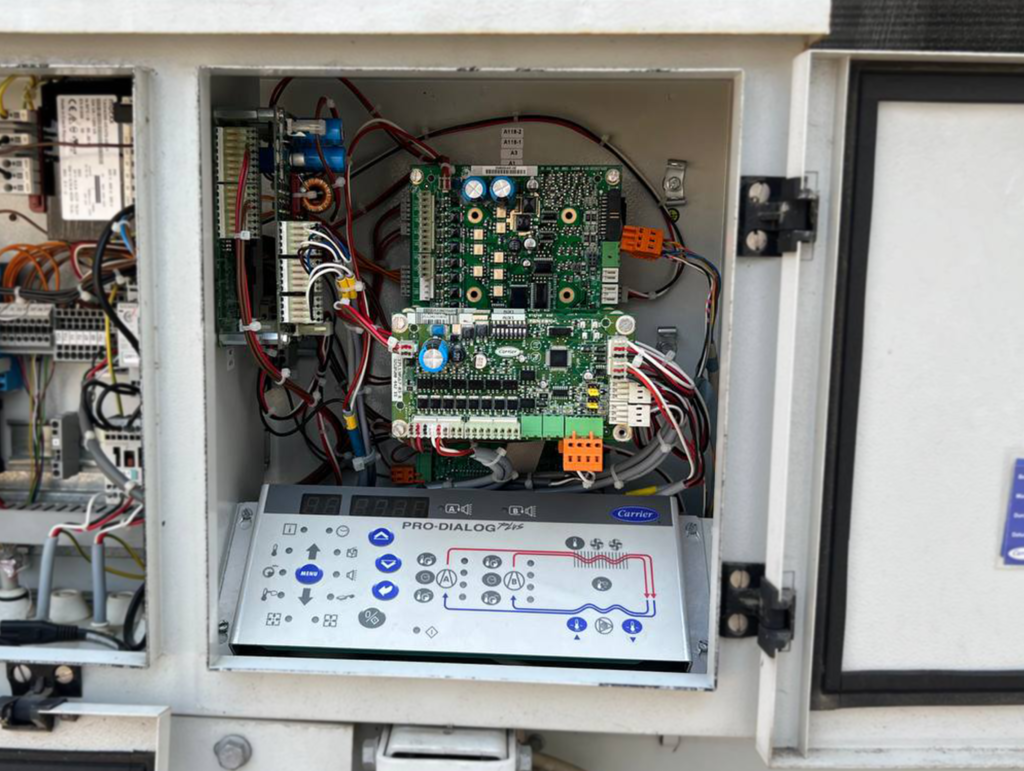 Aircooled chiller CARRIER 30RB0232 227 kW