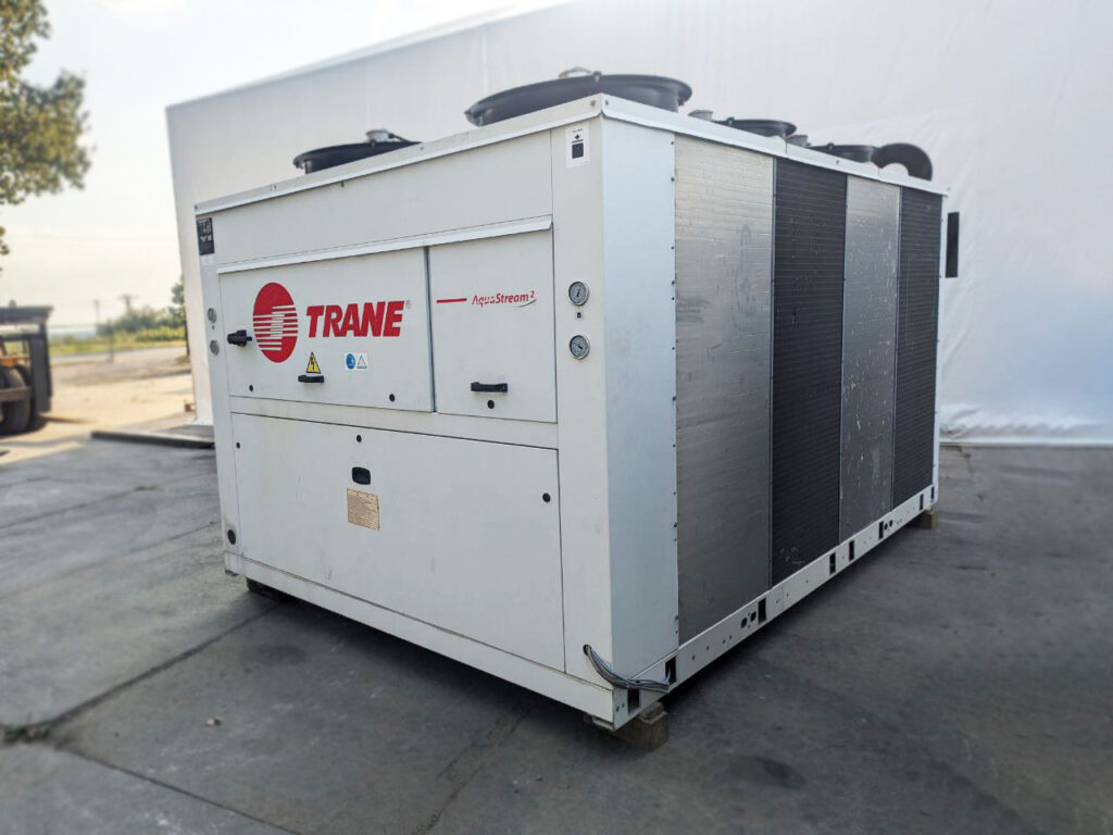Чиллер Trane ECGAN700 181 кВт