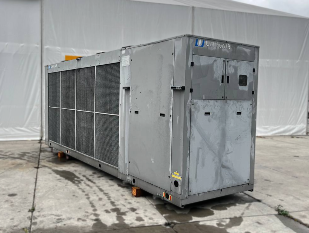 Чиллер UNIFLAIR ARAF1084A URV  224 кВт
