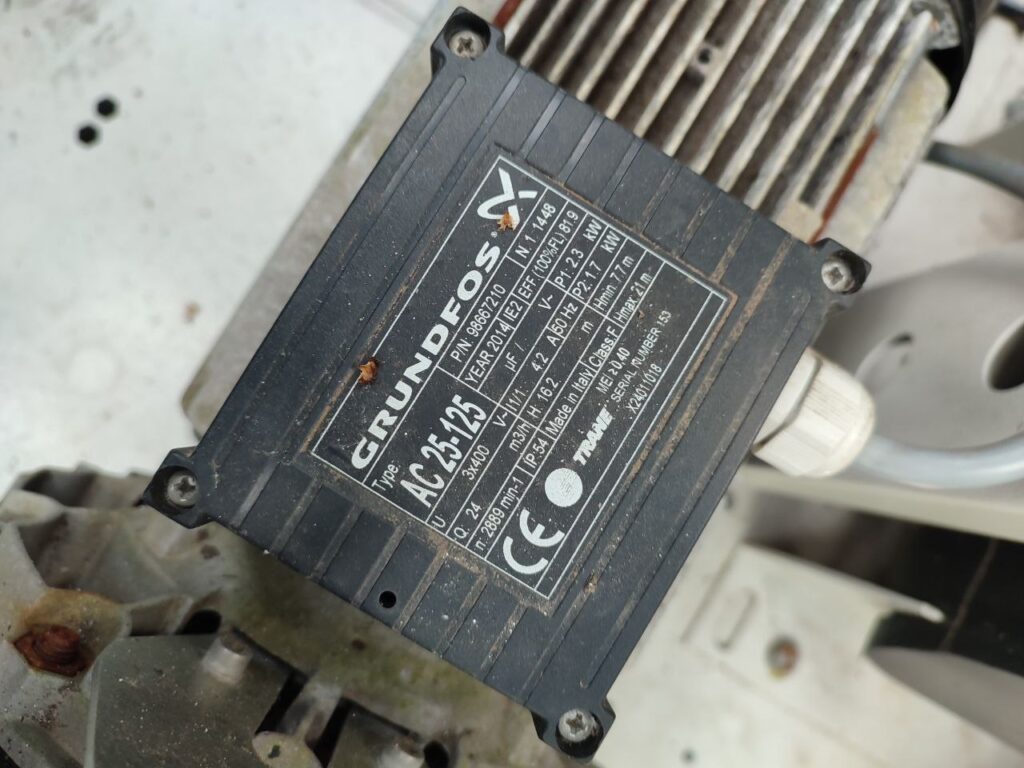 AIRCOOLED CHILLER Trane CGAX 045 SN 127 KW