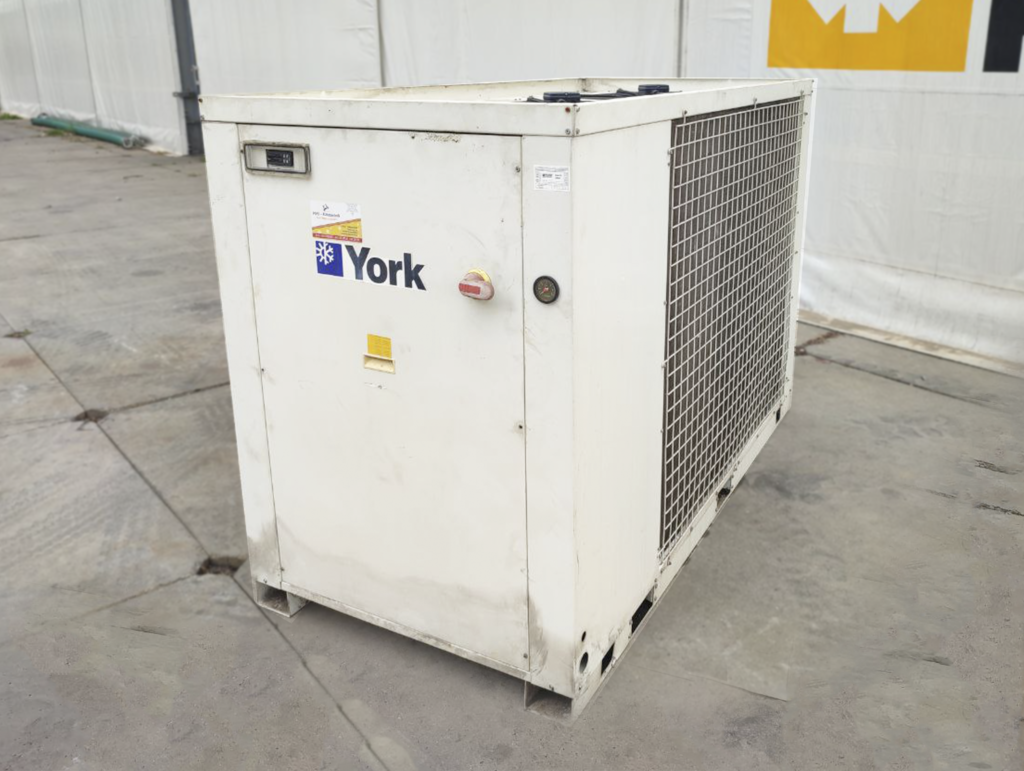 Чиллер YORK YLCSA-50 TP 49.2 кВт