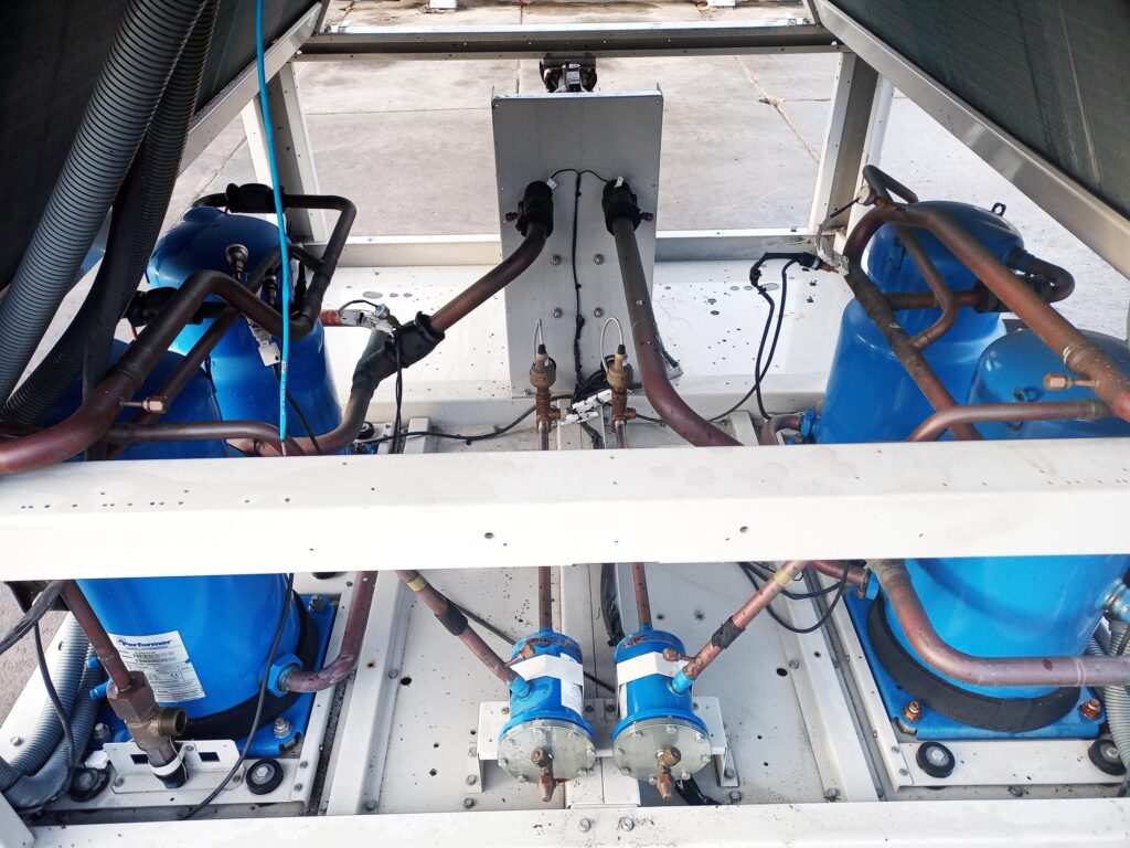 Чиллер DAIKIN EWAQ 152kW