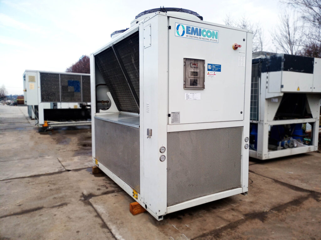 Чіллер EMICON RAE 140 кВт