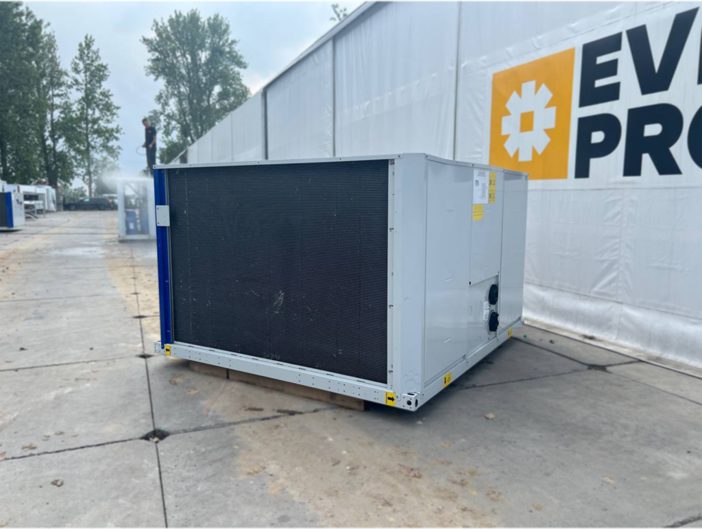 AIRCOOLED CHILLER  Carrier 30RB 120R 124kW
