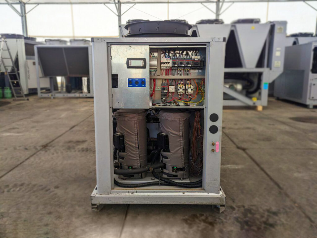 AIRCOOLED CHILLER/heat pump Systemair Syscroll 65 64/69 kW