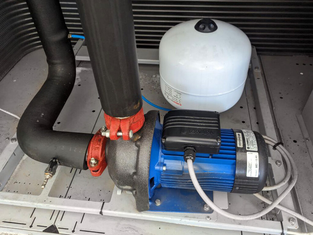 AIRCOOLED CHILLER/heat pump Systemair Syscroll 65 64/69 kW