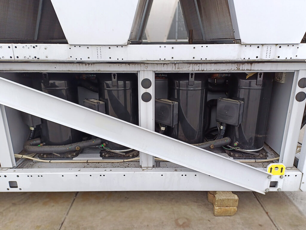 AIRCOOLED CHILLER/heat pump Systemair SYSCROLL 750 AIR EVO 704/765 kW
