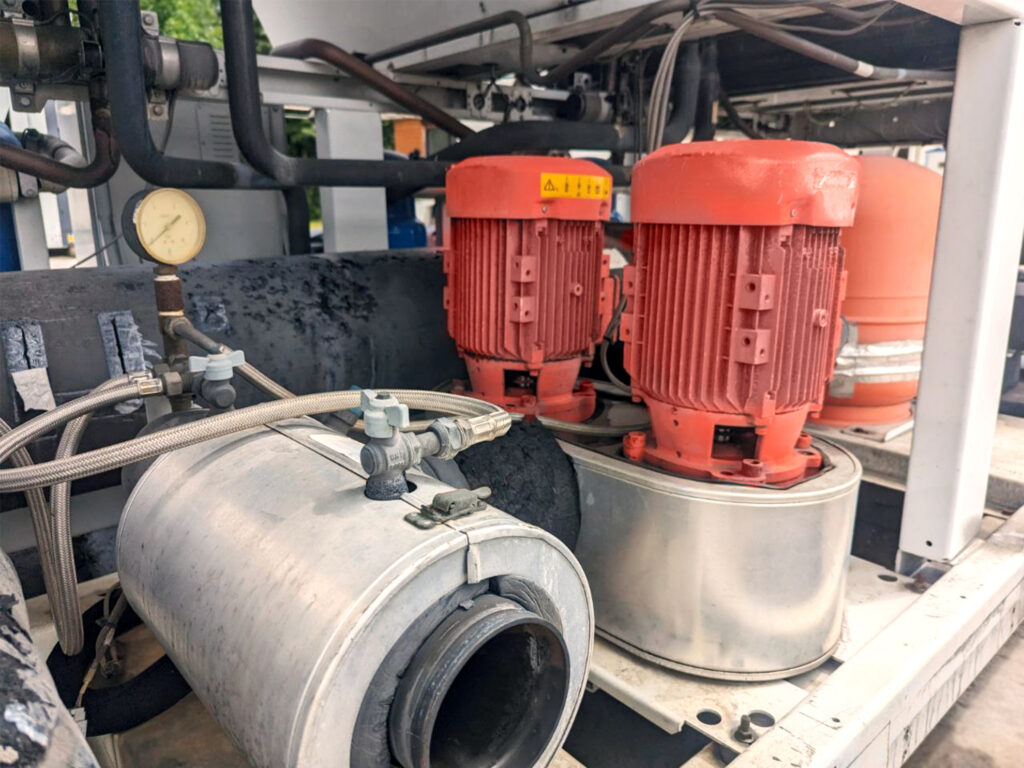 AIRCOOLED CHILLER/HEAT PUMP CARRIER 30RQ 331 KW