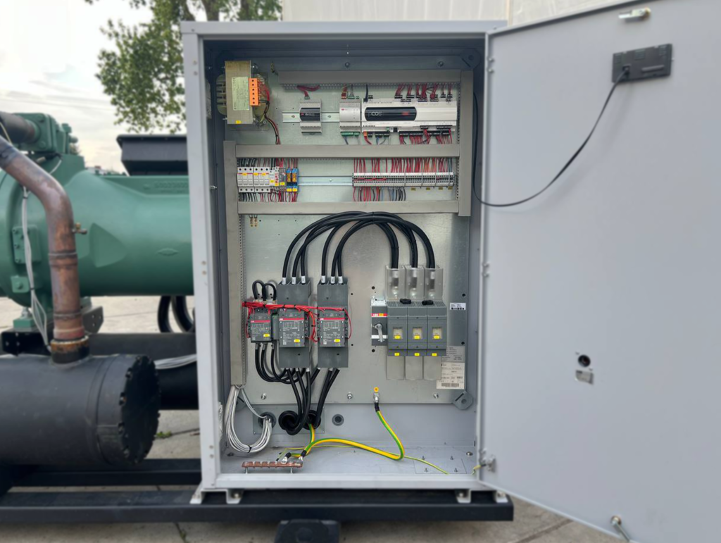 Чиллер/Тепловой насос SYSTEMAIR SYSCREW.440.WATER.EVO.HP 413 / 496 кВт