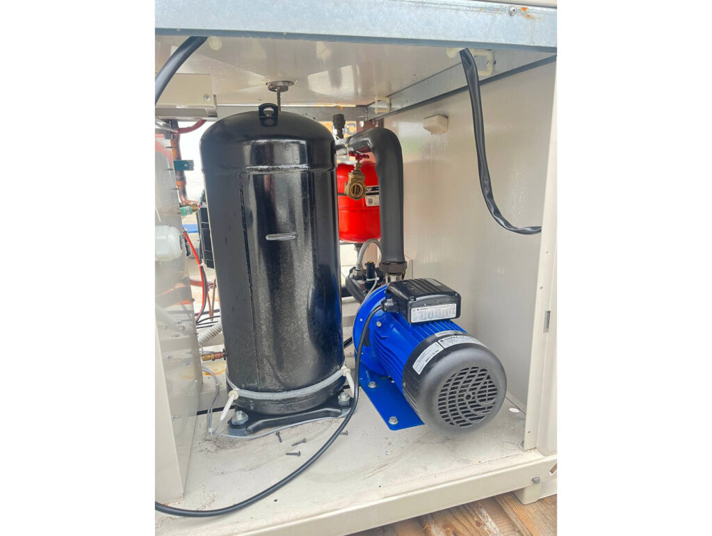 AIRCOOLED Chiller Carrier 30RB-026 27,8 KW