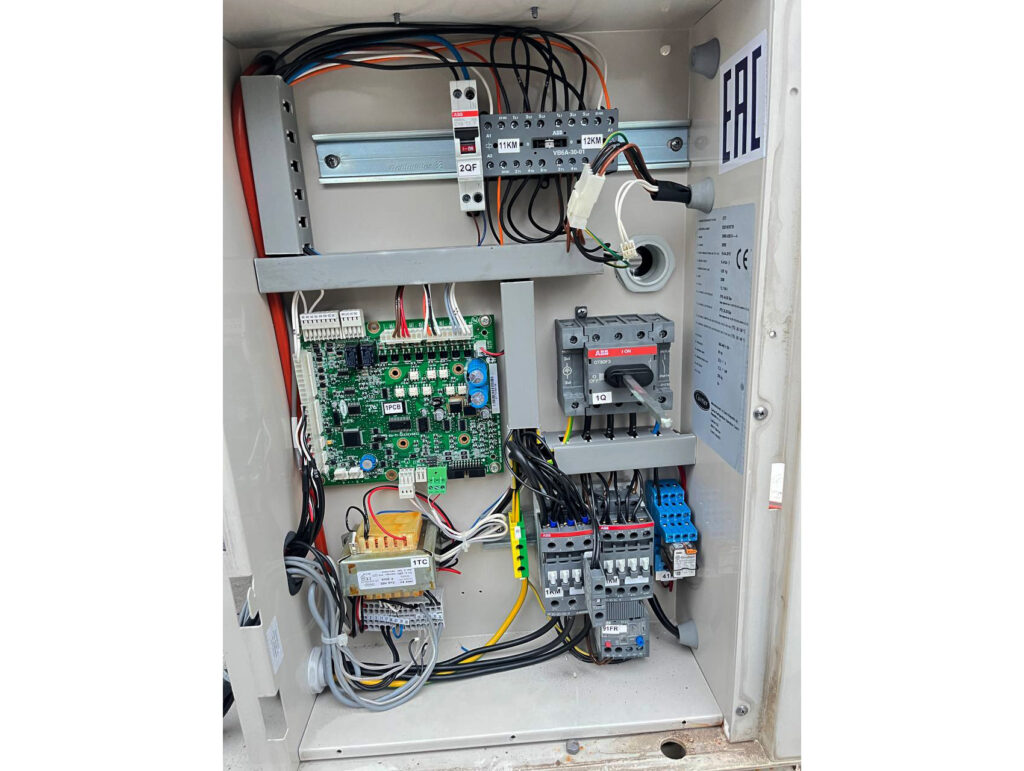 AIRCOOLED Chiller Carrier 30RB-026 27,8 KW