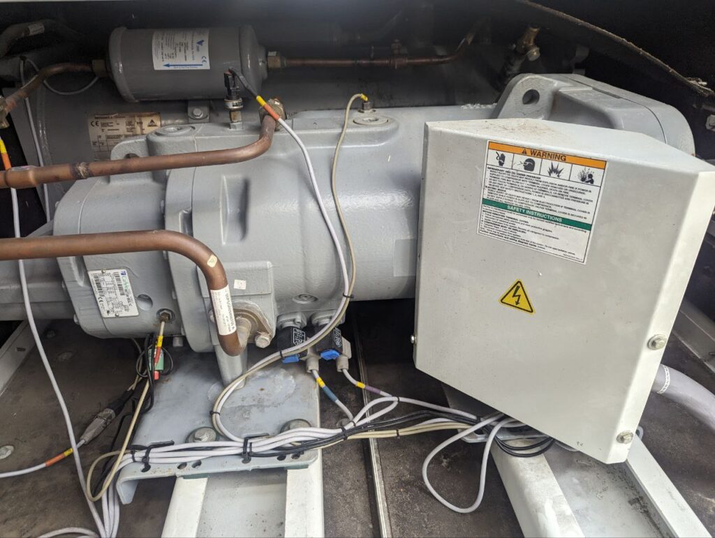 AIRCOOLED CHILLER CARRIER 30XA 452 KW