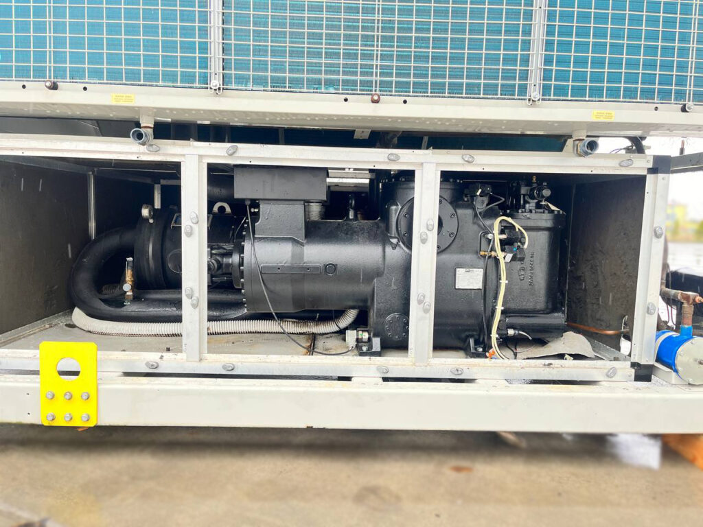 AGREGAT WODY LODOWEJ/POMPA CIEPŁA DAIKIN EWYD250BZSL 248/270 kW