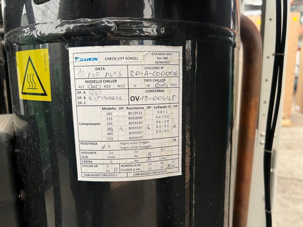 KALTWASSERSATZ DAIKIN EWAQ140G 139 kW