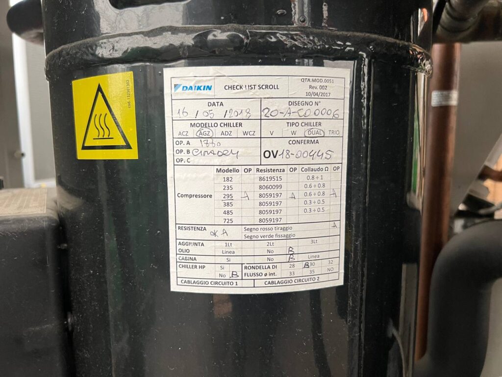 KALTWASSERSATZ DAIKIN EWAQ140G 139 kW