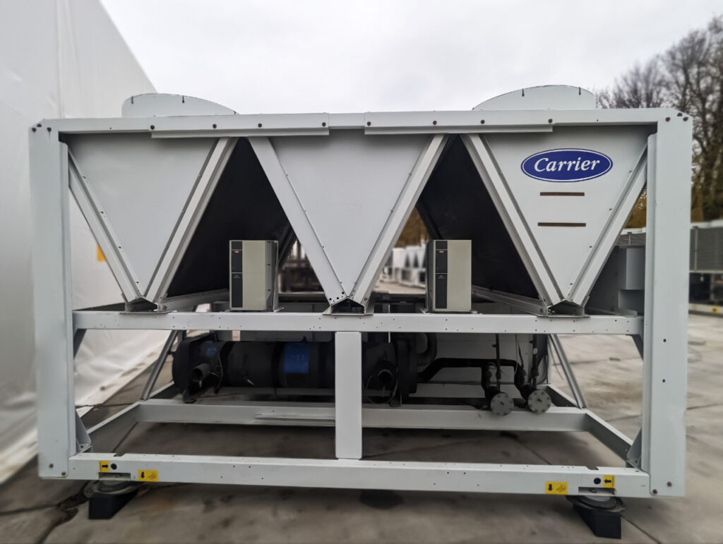 AIRCOOLED CHILLER CARRIER 30RB 331 KW