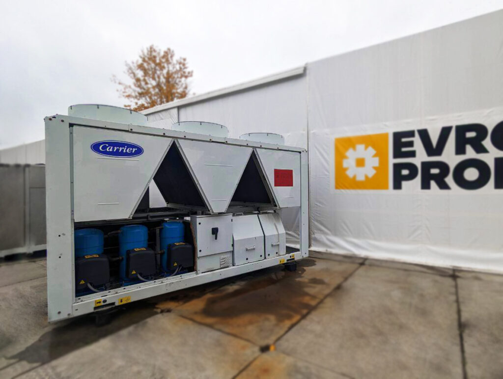 AIRCOOLED CHILLER CARRIER 30RB 331 KW