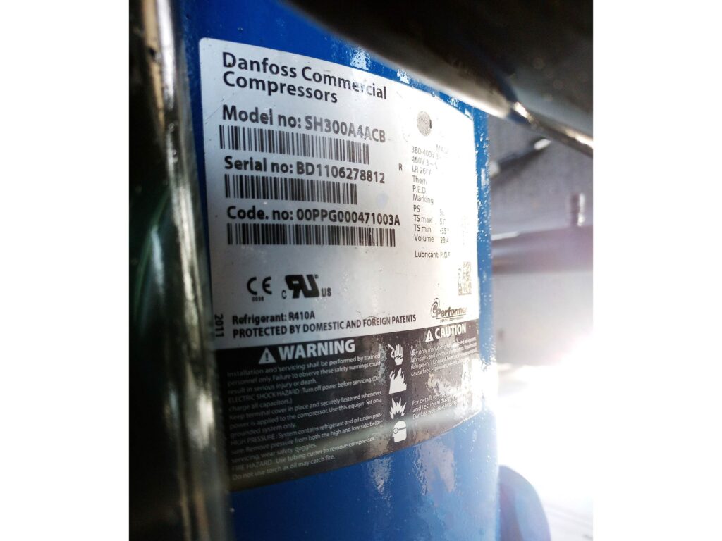 Aircooled Chiller Carrier 30RB 200 KW