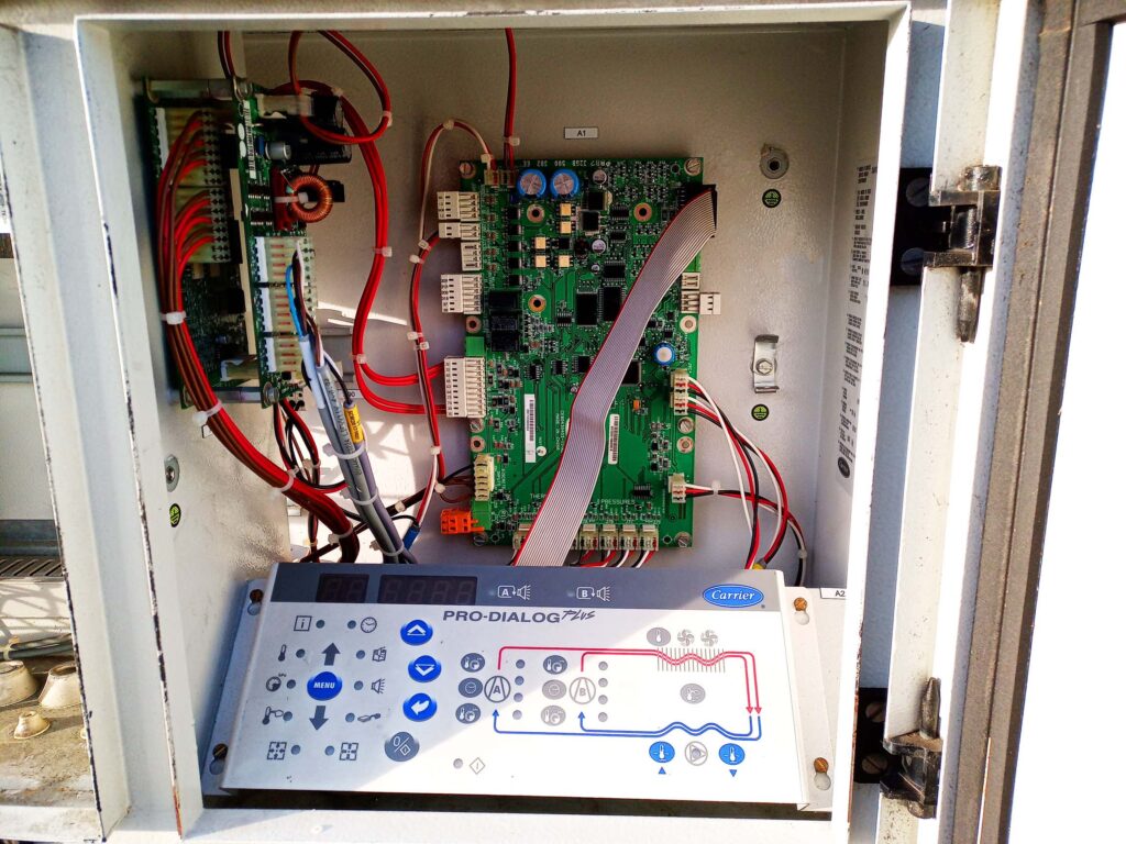 Aircooled Chiller Carrier 30RB 200 KW