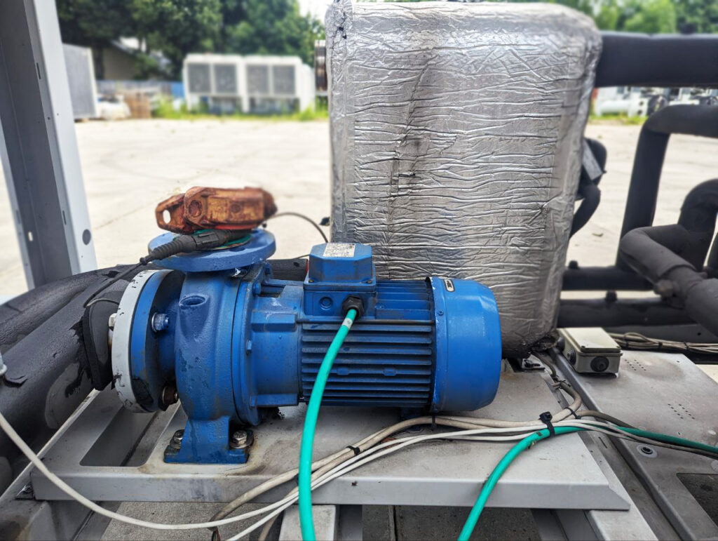 CHILLER/POMPA CIEPŁA Systemair Syscroll 137/145 kW