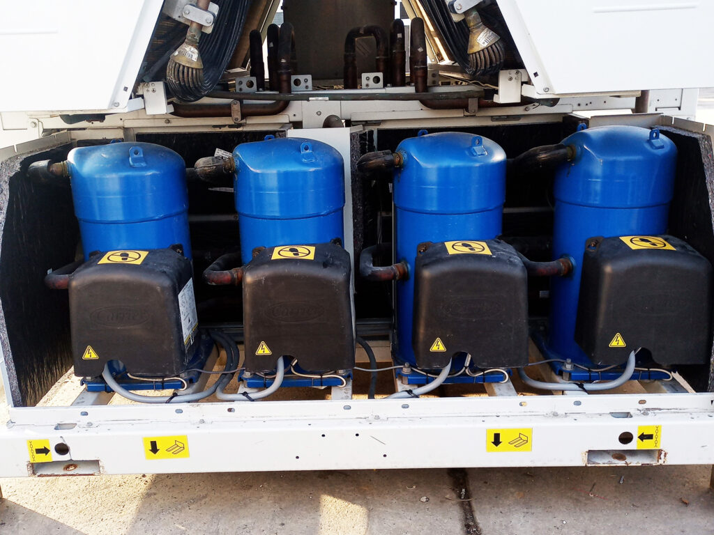AIRCOOLED CHILLER/HEAT PUMP CARRIER 30RQ 243 KW