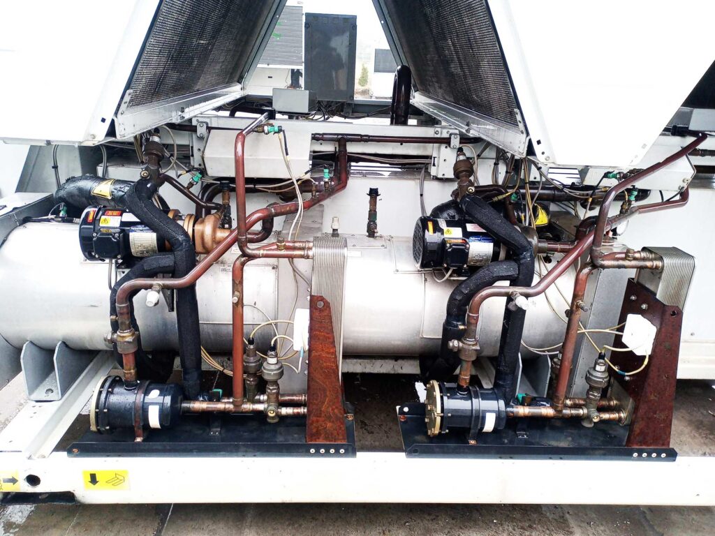 AIRCOOLED CHILLER CARRIER 30XA 265 KW