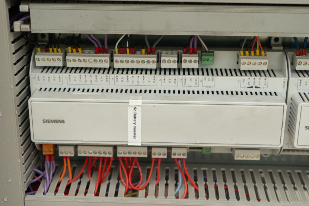 Kaltwassersatz/Wärmepumpe SYSTEMAIR AQR290-H050.PROTO 46/54kW