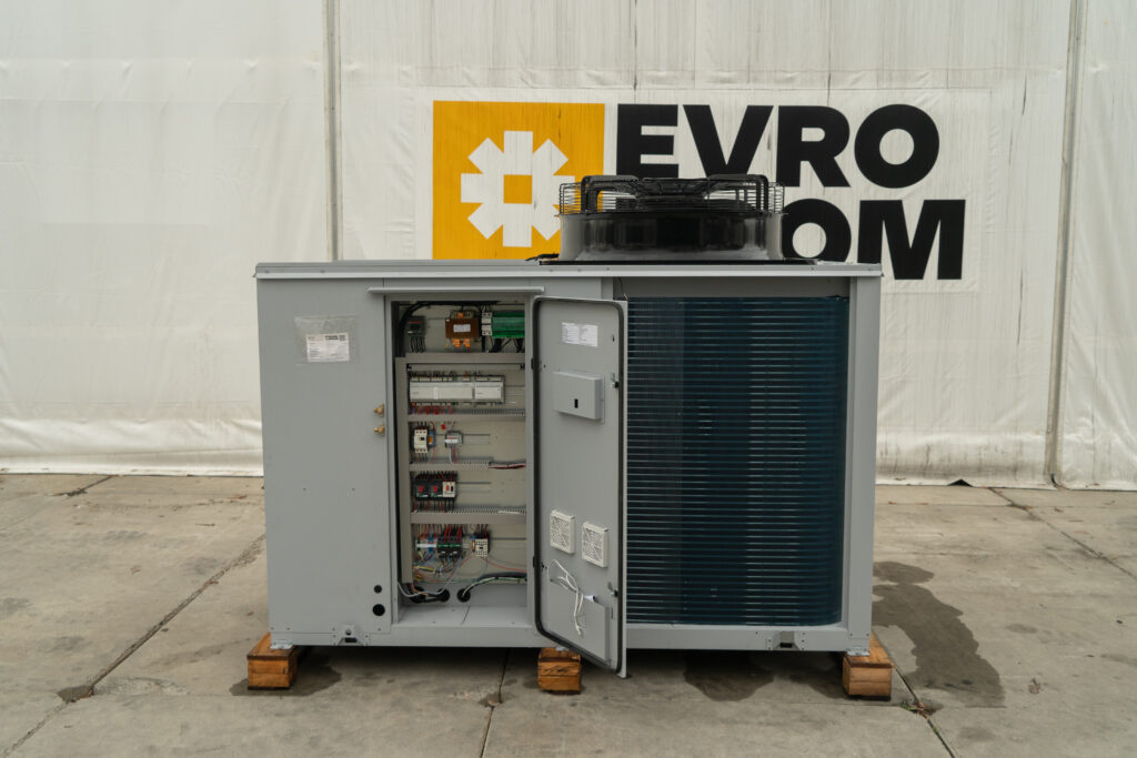 Kaltwassersatz/Wärmepumpe SYSTEMAIR AQR290-H050.PROTO 46/54kW