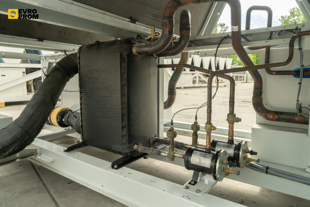 Kaltwassersatz Carrier 30RBP 330 0249 PE 333 kW