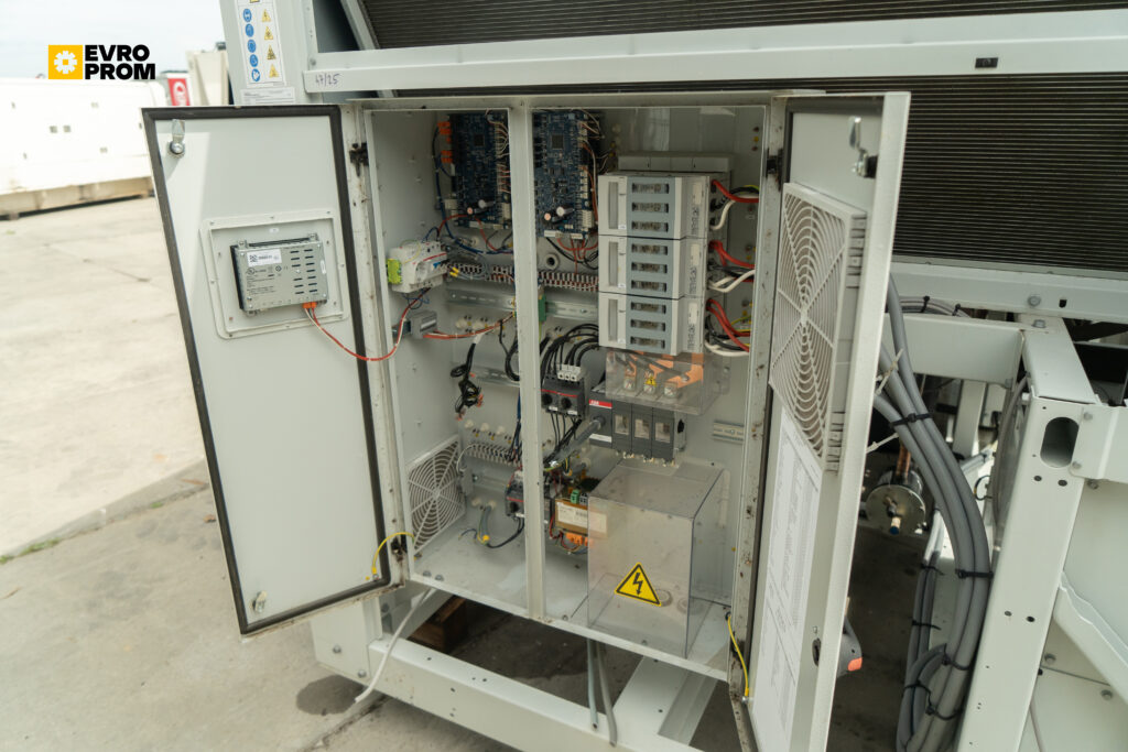 Kaltwassersatz Carrier 30RBP 330 0249 PE 333 kW