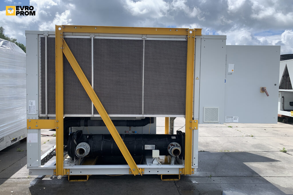 AIRCOOLED CHILLER CLIMAVENETA FOCS SL BT 1702 300 KW