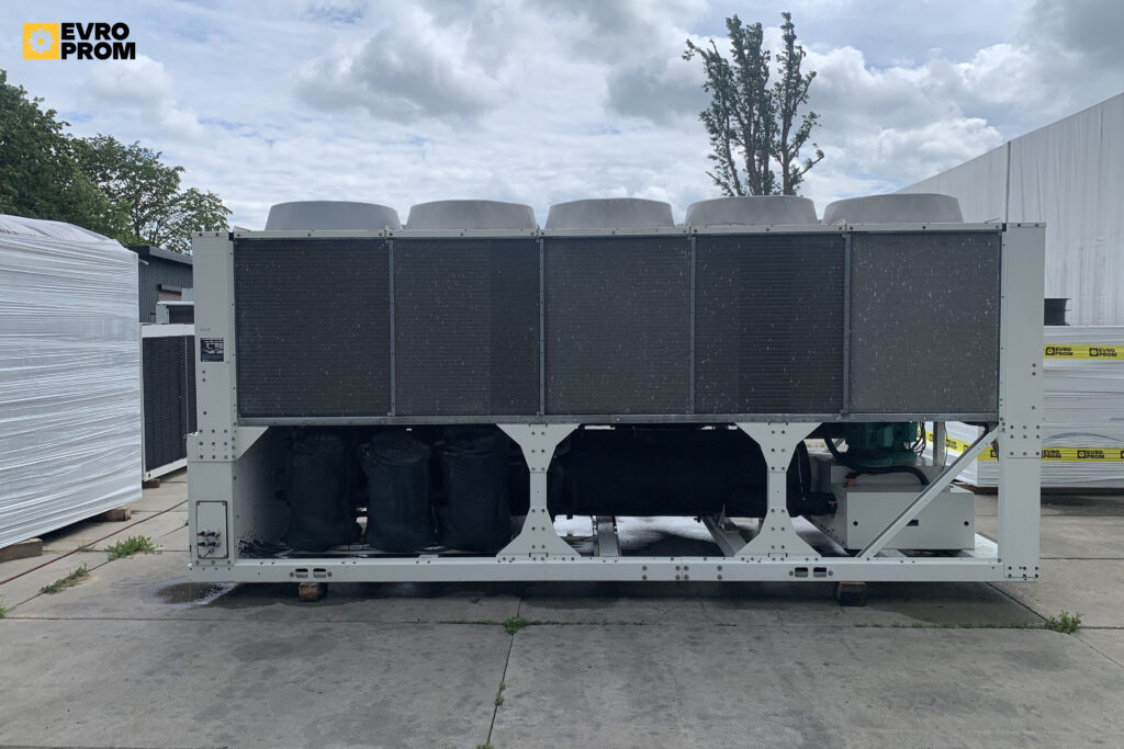 ЧИЛЛЕР TRANE CGAM140 380.9 кВт