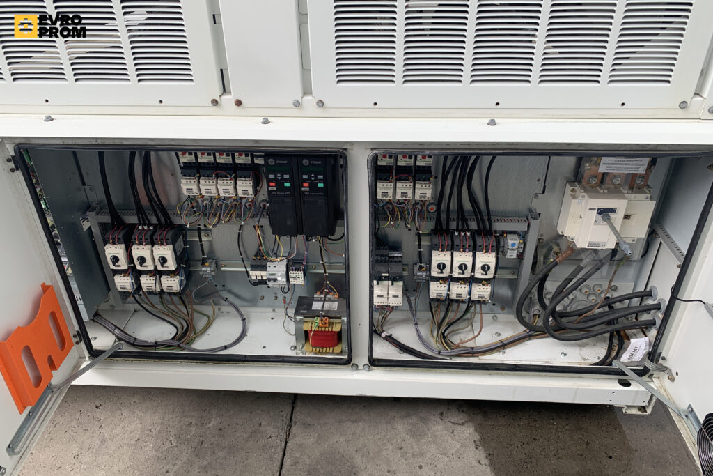 ЧИЛЛЕР TRANE CGAM140 380.9 кВт