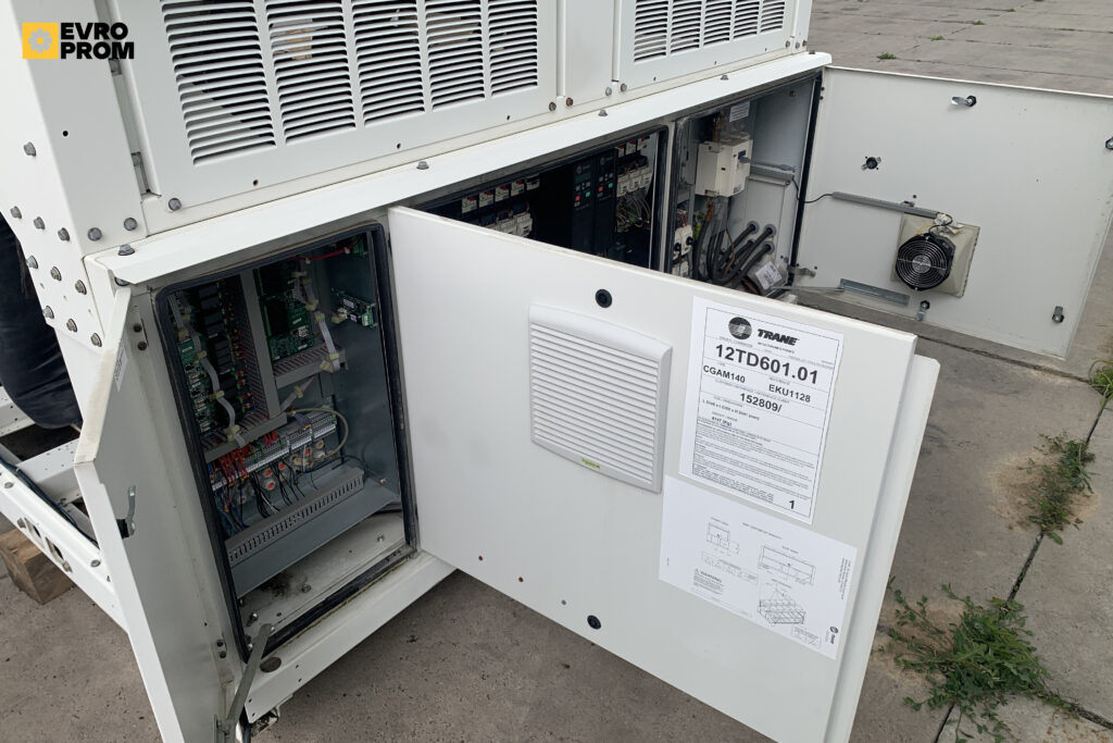 ЧИЛЛЕР TRANE CGAM140 380.9 кВт
