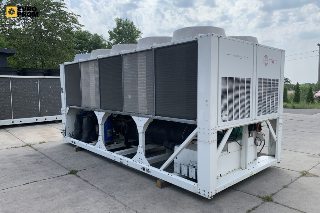 ЧИЛЛЕР TRANE CGAM140 380.9 КВТ