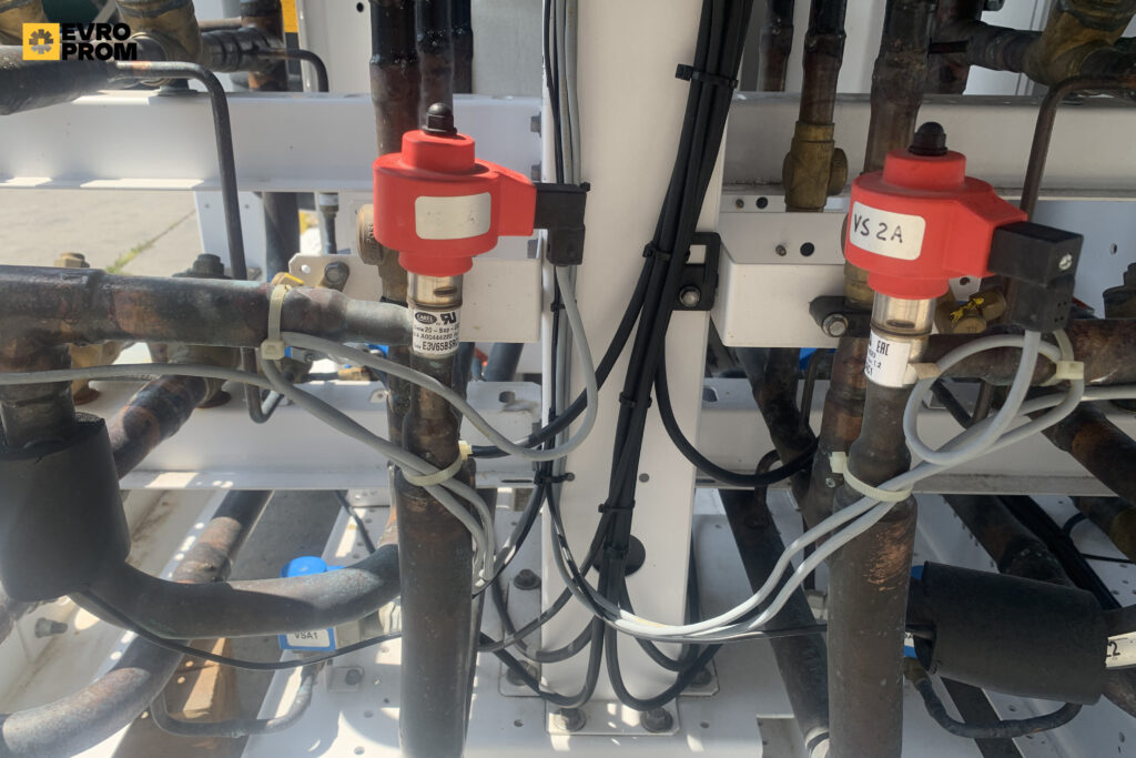KALTWASSERSATZ/WÄRMEPUMPE AERMEC NPG1200A4 349.6 KW/363.1 KW