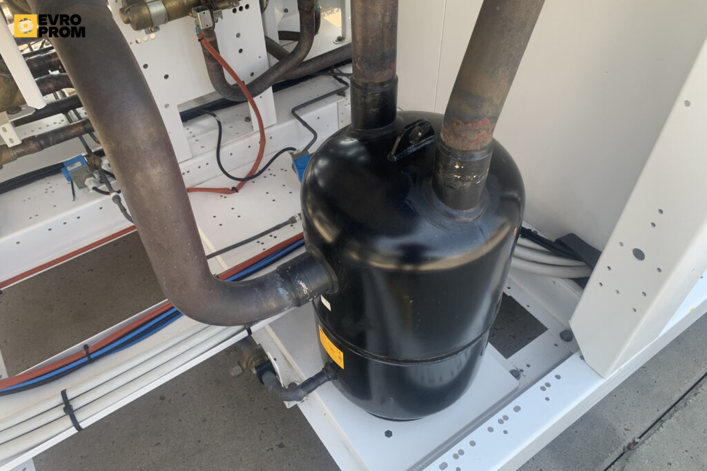 KALTWASSERSATZ/WÄRMEPUMPE AERMEC NPG1200A4 349.6 KW/363.1 KW