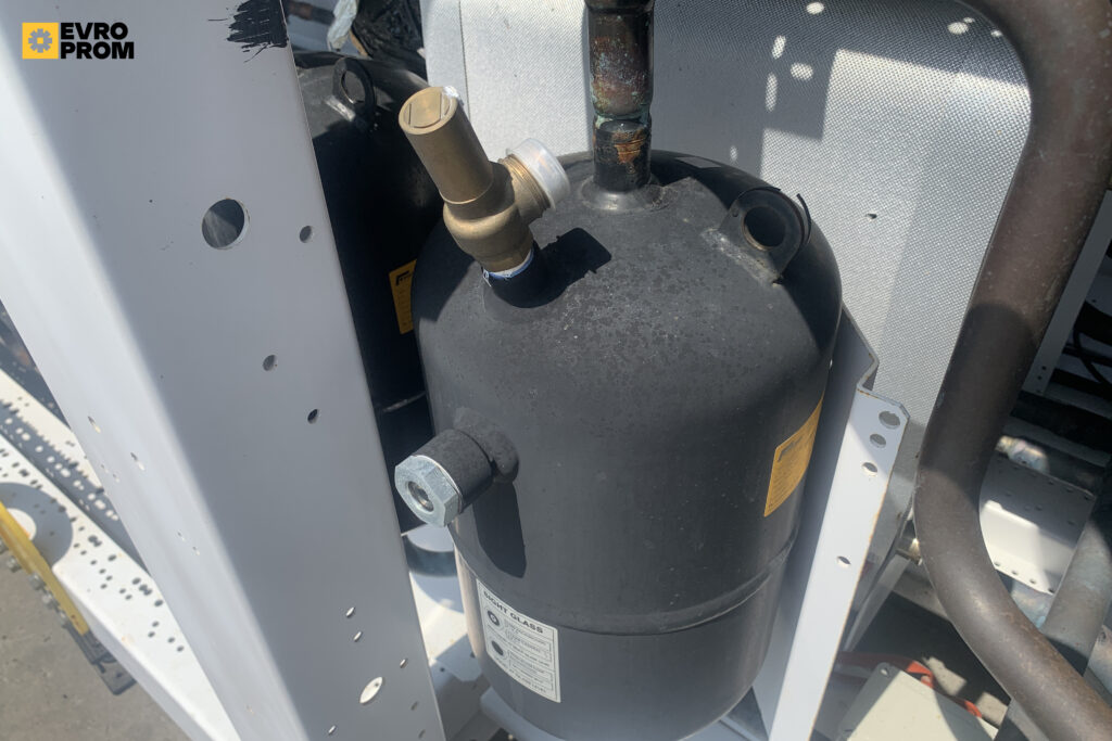 KALTWASSERSATZ/WÄRMEPUMPE AERMEC NPG1200A4 349.6 KW/363.1 KW