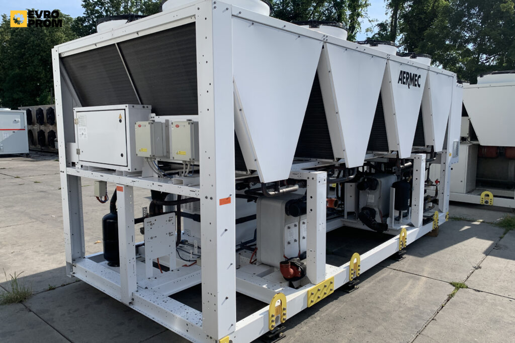 KALTWASSERSATZ/WÄRMEPUMPE AERMEC NPG1200A4 349.6 KW/363.1 KW