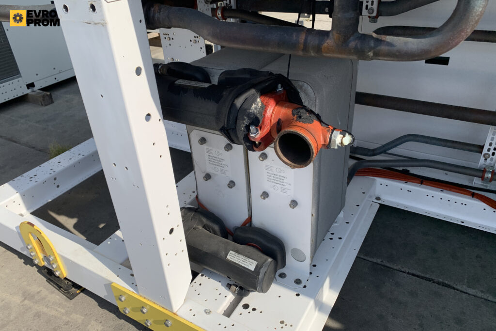 KALTWASSERSATZ/WÄRMEPUMPE AERMEC NPG1200A4 349.6 KW/363.1 KW